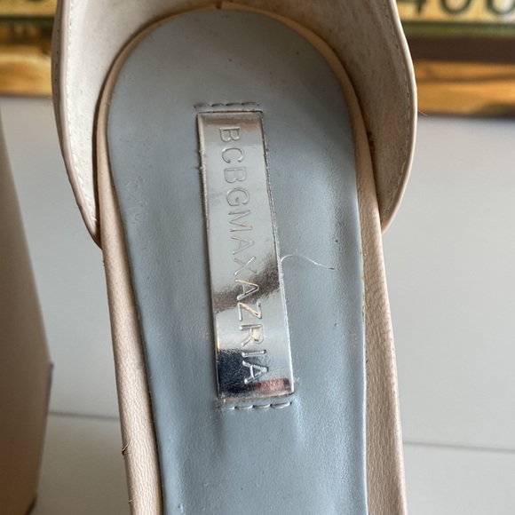 BCBG Maxazria Nude Wedges, gently worn - Picture 4 of 4